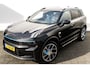 Lynk & Co 01 1.5 Plug-in Hybrid 262 Pk I Zwarte Hemel I Panoramadak I 75 km Elektrisch I 360 Camera I Infinity Audio I Full Map Navi I Carplay I 20 inch. LMV l 1e eigenaar