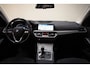 BMW 3-Serie TOURING 318d Business [ Navi Trekhaak Carplay / Android LED ]