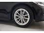 BMW 3-Serie TOURING 318d Business [ Navi Trekhaak Carplay / Android LED ]