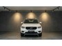 Volvo XC40 T3 Momentum Pro 163PK Automaat | Pano | Carplay | Camera