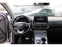 Hyundai Kona Electric EV Limited 64 kWh | Achterbank verwarmd | Achteruitrijcamera | Airco (automatisch)