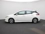 Nissan Leaf Acenta 40 kWh | Climate Control / ECC | Licht metalen velgen 16 inch | Cruise control Adaptive | Connectiviteit af fabriek, Navigatie | LED koplampen | Park Distance Control achter | Achteruitrijcamera |
