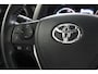 Toyota RAV4 2.5 Hybrid AWD Style | Trekhaak | Unieke Kilometerstand | Parkeersensoren | Elektrische Achterklep | Stoel/Stuurverwarming | 1650KG Trekvermogen |