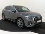 Audi Q3 35 TFSI Pro Line S | Panoramadak | Keyless | Achteruitrijcamera | Dodehoek detectie | Navigatie Plus | Stoelverwarming | Sfeerverlichting |