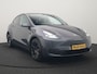 Tesla Model Y Long Range AWD 75 kWh 441pk SOH 92,3% | Full Self-Driving Capability | Panodak | Adaptive Cruise | Lederen Sportstoelen Memory & Verwarmd | Camera | Navigatie |