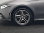Mercedes-Benz A-klasse 250 e AMG Line PHEV 218pk Dealer O.H. | Adaptive Cruise | Multi Beam LED | Camera | Sfeerverlichting | Lederen Sportstoelen Verwarmd | Widescreen Navi | Apple Carplay | Keyless | Blis | Navigatie | DAB | Plug In Hybrid |