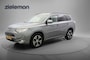Mitsubishi Outlander 2.0 PHEV Instyle+ - Navi, Cruise, Camera, Leer, Dakraam, Stoelverw. Trekhaak