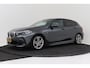 BMW 1-Serie 118i High Executive M-Sport | Trekhaak | CarPlay | Dealer Ond. | Stoelverwarming | Cruise Control |
