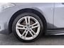 BMW 1-Serie 118i High Executive M-Sport | Trekhaak | CarPlay | Dealer Ond. | Stoelverwarming | Cruise Control |