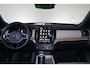 Volvo XC90 T8 Recharge AWD Plus Dark - Luchtvering - Panorama/schuifdak - IntelliSafe Assist & Surround - 360º Camera - Bowers & Wilkins audio - Adaptieve LED koplampen - Verwarmde voorstoelen, stuur & achterbank - Parkeersensoren voor & achter - Elektr. bedienb. voorstoelen met geheugen - Geventileerde voorstoelen - Draadloze tel. lader - Extra getint glas - Elektr. inklapbare trekhaak - 21' LMV