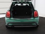 MINI Cooper 1.5 Business Edition | Harman/Kardon | Carplay | Verwarmde voorruit | Navigatie | Full LED | Half leder | Parkeerhulp | Climate control | Cruise control | Bluetooth | British Racing Green