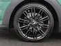 MINI Cooper 1.5 Business Edition | Harman/Kardon | Carplay | Verwarmde voorruit | Navigatie | Full LED | Half leder | Parkeerhulp | Climate control | Cruise control | Bluetooth | British Racing Green