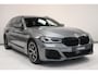 BMW 5-Serie Touring 530e Business Edition Plus | M-Sport | Panoramadak | Camera | 19"Lichtmetaal | Facelift |