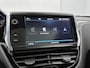 Peugeot 2008 SUV Allure 110 pk | Navigatie | Glazen Panoramadak | Achteruitrijcamera | Parkeersensoren Achter | LED Dagrijverlichting | Climate Control | Cruise Control | 16" Lichtmetalen Velgen | Apple Carplay/Android Auto |