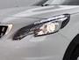 Peugeot 2008 SUV Allure 110 pk | Navigatie | Glazen Panoramadak | Achteruitrijcamera | Parkeersensoren Achter | LED Dagrijverlichting | Climate Control | Cruise Control | 16" Lichtmetalen Velgen | Apple Carplay/Android Auto |