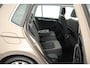 Volkswagen Golf Sportsvan 1.4 TSI 125pk H6 Highline Trekhaak Xenon Stoelverwarming Navigatie