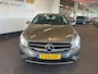 Mercedes-Benz A-klasse 180 Prestige Sport | Apple carplay | Cruise control | Stoelverwarming | Climate control | Parkeensensoren v+a | Half-Lederen bekleding | Elek. inklapbare spiegels | Navigatie | Xenon