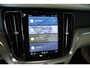 Volvo V60 B4 Core | Blond Lederen bekleding | Adaptive Cruise Control | Google Infotainment | Parkeersensoren voor + achter | Dealeronderhouden | Climate Control |