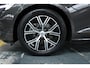 Volvo V60 B4 Core | Blond Lederen bekleding | Adaptive Cruise Control | Google Infotainment | Parkeersensoren voor + achter | Dealeronderhouden | Climate Control |
