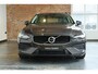 Volvo V60 B4 Core | Blond Lederen bekleding | Adaptive Cruise Control | Google Infotainment | Parkeersensoren voor + achter | Dealeronderhouden | Climate Control |