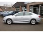 Skoda Octavia 1.0 e-TSI Business Edition Plus STOELVERW. SFEERVERL. CARPLAY CAMERA DIGITAL-DASH ACC DAB LANE-ASSIST 2XPDC 17''LMV