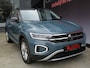 Volkswagen T-Roc 1.5 TSI STYLE | AUTOMAAT | MASSAGE | TREKHAAK | VIRTUAL | IQ LED | ALL-IN!!
