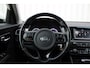 Kia Niro Hybrid 1.6 GDi DynamicLine | Incl. 12 maanden garantie | Apple Carplay/Android Auto | Adaptieve cruise control | Parkeersensoren achter | Achteruitrijcamera | Trekhaak | Climate control
