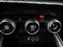 Renault Clio 1.0 TCe Initiale Paris | Clima | Cruise | Navi | Leer | Lichtmetaal | Led | Trekhaak |