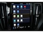 Volvo XC60 T6 Plug-in hybrid AWD Plus Black Edition | Panoramadak | 360° Parkeercamera | Parkeersensoren voor + achter | Harman Kardon Premium Audio | BLIS | Adaptive Cruise Control | Google Infotainment | Parkeerverwarming |