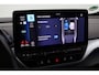 Volkswagen ID.4 First Max 77 kWh | Panoramadak | IQ.Light | Dodehoek detectie | 360 camera | AR Head-up display | DCC | 21 inch | Stoel-/stuurverwarming | Navigatie | Apple Carplay / Android Auto