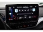 Volkswagen ID.4 First Max 77 kWh | Panoramadak | IQ.Light | Dodehoek detectie | 360 camera | AR Head-up display | DCC | 21 inch | Stoel-/stuurverwarming | Navigatie | Apple Carplay / Android Auto
