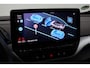 Volkswagen ID.4 First Max 77 kWh | Panoramadak | IQ.Light | Dodehoek detectie | 360 camera | AR Head-up display | DCC | 21 inch | Stoel-/stuurverwarming | Navigatie | Apple Carplay / Android Auto