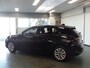 Opel Astra 1.2 Business Edition 5drs, Navigatie, Achteruitrijcamera, Stoel verwarming, Clima controle, Cruise controle, Sportstoelen, Elek ramen V/A,  Xenon verlichting, Lm velgen 17''Nederlandse auto, 130pk!! Bovag afleverpakket 695,-