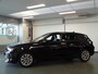 Opel Astra 1.2 Business Edition 5drs, Navigatie, Achteruitrijcamera, Stoel verwarming, Clima controle, Cruise controle, Sportstoelen, Elek ramen V/A,  Xenon verlichting, Lm velgen 17''Nederlandse auto, 130pk!! Bovag afleverpakket 695,-