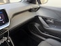 Peugeot 208 1.2T 100pk Hybrid Automaat GT | Climate control | Navigatie | 17 Inch velgen | Camera | Parkeersensoren voor + achter