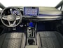 Volkswagen Golf Variant 1.5 150pk eTSI R-Line Edition Verwarmbare voorstoelen | Achteruitrijcamera | Stuurwielverwarming