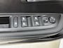 Peugeot e-208 EV Allure Pack 50 kWh 136pk | Navigatie | Achteruitrijcamera | 3D Cockpit | Climate Control | Cruise Control | Parkeersensoren | Stof/kunstleder | Keyless start | Apple Carplay / Android Auto | DAB+ radio | Led koplampen | Donker getint glas | 16" lichtmetalen velgen |