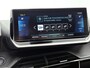 Peugeot e-208 EV Allure Pack 50 kWh 136pk | Navigatie | Achteruitrijcamera | 3D Cockpit | Climate Control | Cruise Control | Parkeersensoren | Stof/kunstleder | Keyless start | Apple Carplay / Android Auto | DAB+ radio | Led koplampen | Donker getint glas | 16" lichtmetalen velgen |
