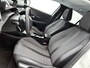 Peugeot e-208 EV Allure Pack 50 kWh 136pk | Navigatie | Achteruitrijcamera | 3D Cockpit | Climate Control | Cruise Control | Parkeersensoren | Stof/kunstleder | Keyless start | Apple Carplay / Android Auto | DAB+ radio | Led koplampen | Donker getint glas | 16" lichtmetalen velgen |