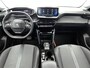 Peugeot e-208 EV Allure Pack 50 kWh 136pk | Navigatie | Achteruitrijcamera | 3D Cockpit | Climate Control | Cruise Control | Parkeersensoren | Stof/kunstleder | Keyless start | Apple Carplay / Android Auto | DAB+ radio | Led koplampen | Donker getint glas | 16" lichtmetalen velgen |