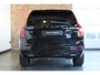 Volvo XC90 T8 Plug-in hybrid AWD Ultra Dark | Panoramadak | Verwarmbare voorstoelen, stuurwiel en achterbank | Head-up display | 360 graden camera | Premium audio by Harman Kardon | Keyless | 21 inch Lichtmetalen velgen