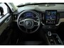 Volvo XC90 T8 Plug-in hybrid AWD Ultra Dark | Panoramadak | Verwarmbare voorstoelen, stuurwiel en achterbank | Head-up display | 360 graden camera | Premium audio by Harman Kardon | Keyless | 21 inch Lichtmetalen velgen