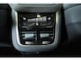 Volvo XC90 T8 Plug-in hybrid AWD Ultra Dark | Panoramadak | Verwarmbare voorstoelen, stuurwiel en achterbank | Head-up display | 360 graden camera | Bowers & Wilkins| Keyless | 21 inch Lichtmetalen velgen