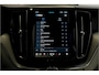 Volvo XC60 2.0 T6 AWD Recharge Long Range 293kW/399pk Aut8 Ultimate Bright LUCHTVERING + BOWERS&WILKINS + EL.TREKHAAK + PANORAMADAK + PILOT ASSIST + ADAPT.CRUISE + LANE ASSIST + STOEL&STUURVERWARMING + CAMERA + HEAD-UP + PD-GLASS + PARKSENSOREN + 20" LM-VELGEN!