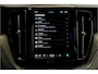 Volvo XC60 2.0 T6 AWD Recharge Long Range 293kW/399pk Aut8 Ultimate Bright LUCHTVERING + BOWERS&WILKINS + EL.TREKHAAK + PANORAMADAK + PILOT ASSIST + ADAPT.CRUISE + LANE ASSIST + STOEL&STUURVERWARMING + CAMERA + HEAD-UP + PD-GLASS + PARKSENSOREN + 20" LM-VELGEN!