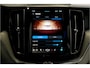 Volvo XC60 2.0 T6 AWD Recharge Long Range 293kW/399pk Aut8 Ultimate Bright LUCHTVERING + BOWERS&WILKINS + EL.TREKHAAK + PANORAMADAK + PILOT ASSIST + ADAPT.CRUISE + LANE ASSIST + STOEL&STUURVERWARMING + CAMERA + HEAD-UP + PD-GLASS + PARKSENSOREN + 20" LM-VELGEN!