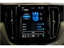 Volvo XC60 2.0 T6 AWD Recharge Long Range 293kW/399pk Aut8 Ultimate Bright LUCHTVERING + BOWERS&WILKINS + EL.TREKHAAK + PANORAMADAK + PILOT ASSIST + ADAPT.CRUISE + LANE ASSIST + STOEL&STUURVERWARMING + CAMERA + HEAD-UP + PD-GLASS + PARKSENSOREN + 20" LM-VELGEN!