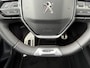 Peugeot 3008 *** 130 Pk *** GT *** Automaat *** KBZ-67-D Black Pack * Open Schuifdak * Stoelverwarming * Keyless Entry & Start * Parkeer Camera voor- en achterzijde * Elektrisch bedienbare Achterklep * L.M. Velgen * Alcantara Interieur * Vingerhoets; Vierde Generatie Eersteklas Service. Al meer dan 100 jaar een begrip in de Brabantse Kempen.