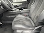 Peugeot 3008 *** 130 Pk *** GT *** Automaat *** Black Pack * Open Schuifdak * Stoelverwarming * Keyless Entry & Start * Parkeer Camera voor- en achterzijde * Elektrisch bedienbare Achterklep * L.M. Velgen * Alcantara Interieur * Vingerhoets; Vierde Generatie Eersteklas Service. Al meer dan 100 jaar een begrip in de Brabantse Kempen.