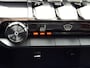 Peugeot 3008 *** 130 Pk *** GT *** Automaat *** KBZ-67-D Black Pack * Open Schuifdak * Stoelverwarming * Keyless Entry & Start * Parkeer Camera voor- en achterzijde * Elektrisch bedienbare Achterklep * L.M. Velgen * Alcantara Interieur * Vingerhoets; Vierde Generatie Eersteklas Service. Al meer dan 100 jaar een begrip in de Brabantse Kempen.